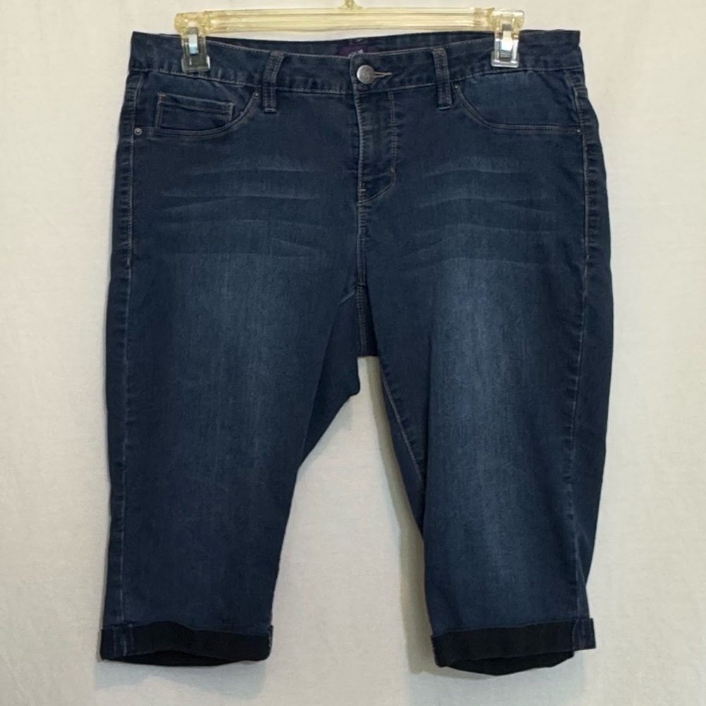 E-122 Royalty for Me PLUS SIZE 14W Denim Blue Jean Shorts
